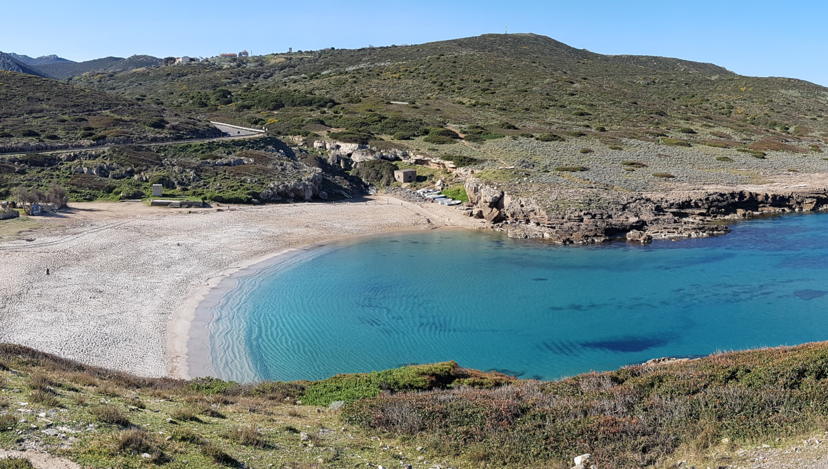 www.domanidoveandiamo.it - Porto Palmas, una bellissima spiaggia del nord Sardegna